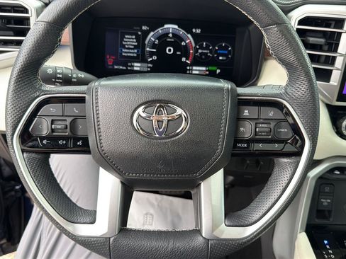 Used 2024 Toyota Sequoia Capstone AWD/4WD image 32