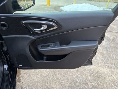 Used 2016 Chrysler 200 C w/ Sun & Sound Group image 24