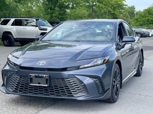 Certified 2026 Toyota Camry SE AWD/4WD image 13