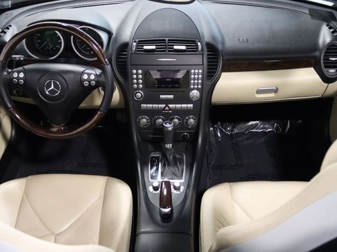 Used 2008 Mercedes-Benz SLK 350 image 64