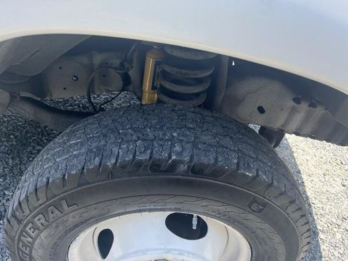 Used 2012 Ford E-350 and Econoline 350 Super Duty w/ Payload Pkg RWD image 11