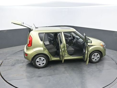 Used 2013 Kia Soul FWD image 68