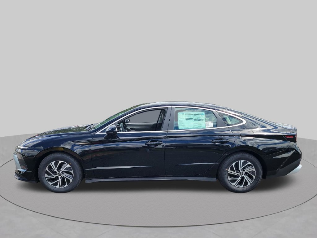 New 2026 Hyundai Sonata Blue FWD image 9