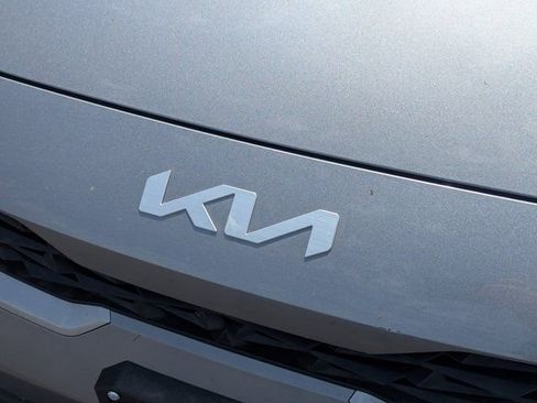 Used 2024 Kia Forte LXS image 10