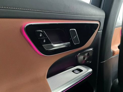 Certified 2025 Mercedes-Benz GLC 300 4MATIC image 37