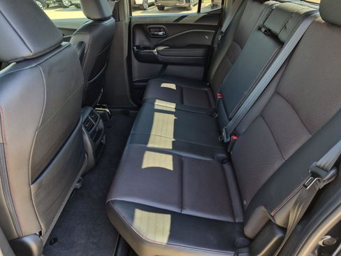 Used 2023 Honda Ridgeline Black Edition image 17