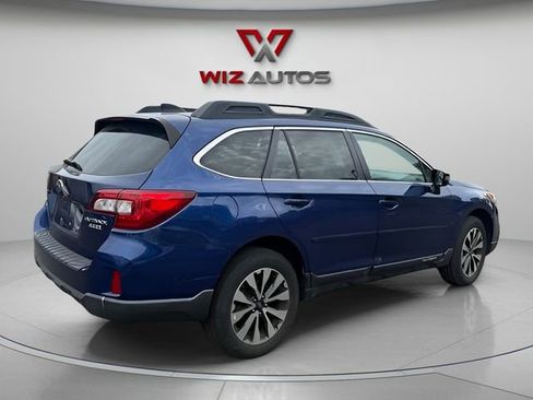 Used 2016 Subaru Outback 2.5i Limited AWD/4WD image 5