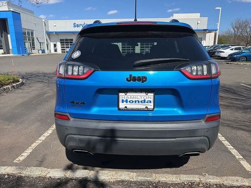 Used 2020 Jeep Cherokee Latitude Plus image 5