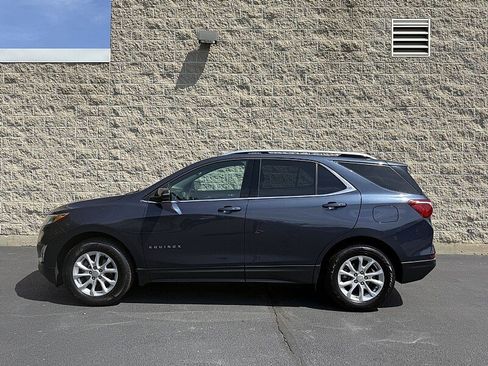Used 2018 Chevrolet Equinox LT w/ Sun & Infotainment Package AWD/4WD image 5