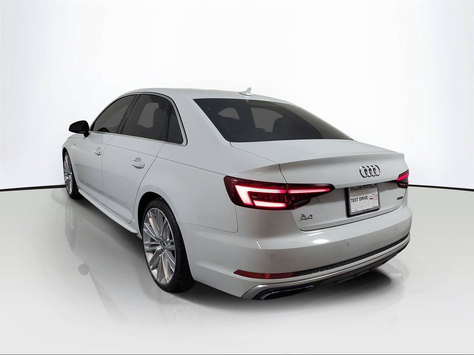 Used 2019 Audi A4 2.0T Premium Plus w/ Premium Plus Package AWD/4WD image 4
