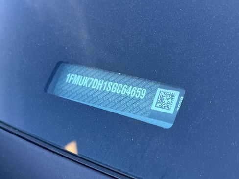 Certified 2025 Ford Explorer Active image 25