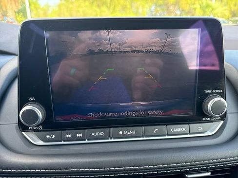 Certified 2023 Nissan Rogue SV FWD image 21