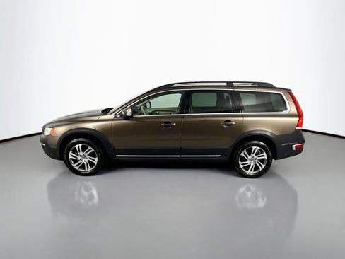 Used 2015 Volvo XC70 3.2 Premier w/ Protection Package AWD/4WD image 2