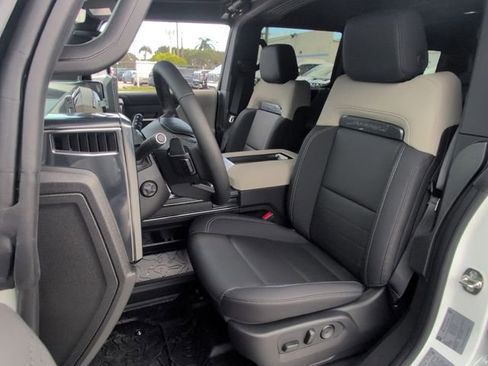New 2026 GMC Hummer EV SUV AWD/4WD image 4