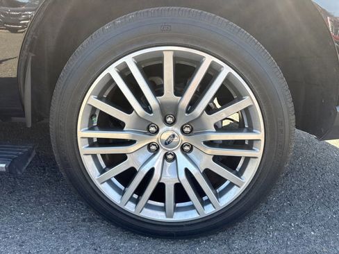 Used 2022 Ford Expedition Limited RWD image 17