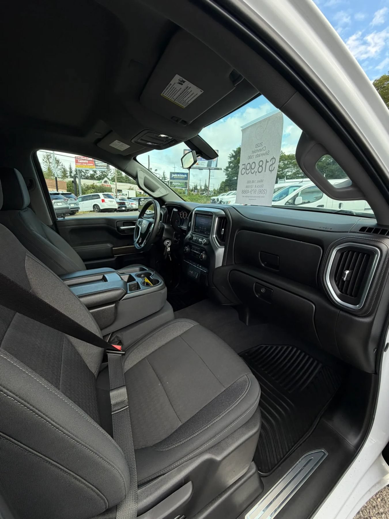 Used 2020 Chevrolet Silverado 1500 LT w/ Bed Protection Package AWD/4WD image 18