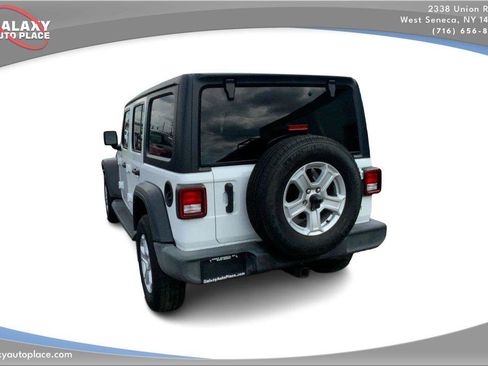 Used 2021 Jeep Wrangler Unlimited Sport AWD/4WD image 7