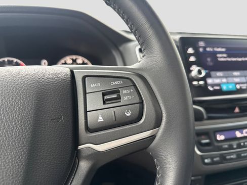 Used 2025 Honda Ridgeline RTL image 9
