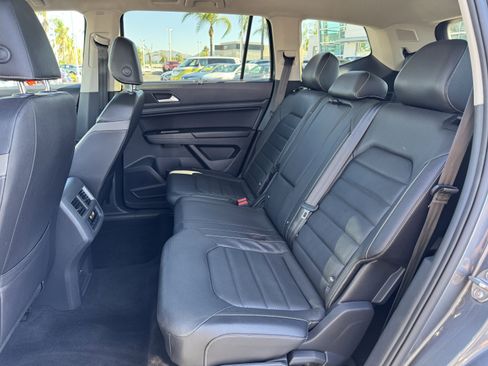 Used 2021 Volkswagen Atlas SEL Premium image 36