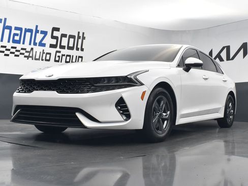 Used 2021 Kia K5 LXS image 25