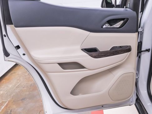 Used 2020 GMC Acadia Denali w/ Technology Package image 34