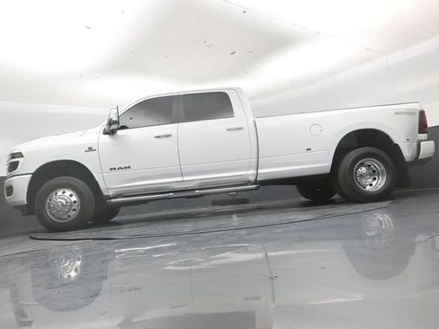 Used 2026 RAM 3500 Laramie w/ Max Tow Package AWD/4WD image 44