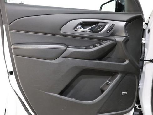 Used 2018 Chevrolet Traverse Premier w/ Redline Edition FWD image 19