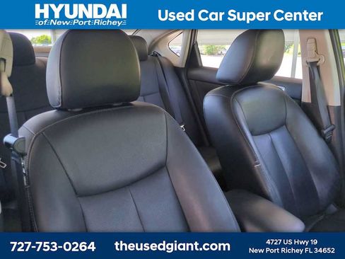 Used 2019 Nissan Sentra SL FWD image 6