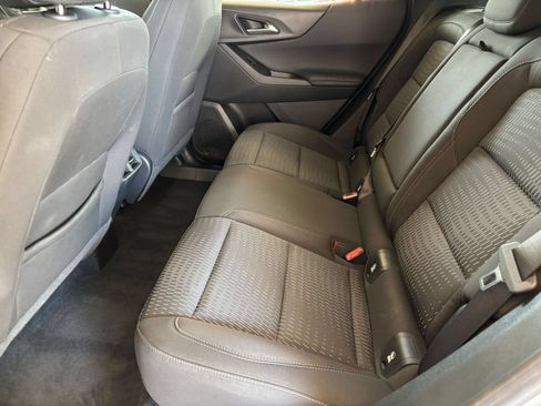 Used 2025 Chevrolet Equinox LT FWD image 23