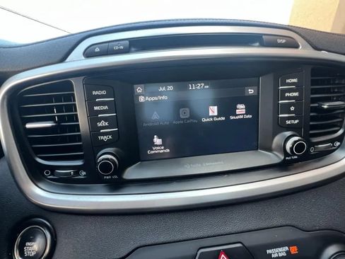 Used 2019 Kia Sorento EX FWD image 25