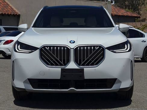 Used 2026 BMW X3 xDrive30i w/ Convenience Package AWD/4WD image 2