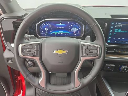 Used 2025 Chevrolet Silverado 1500 LT AWD/4WD image 10