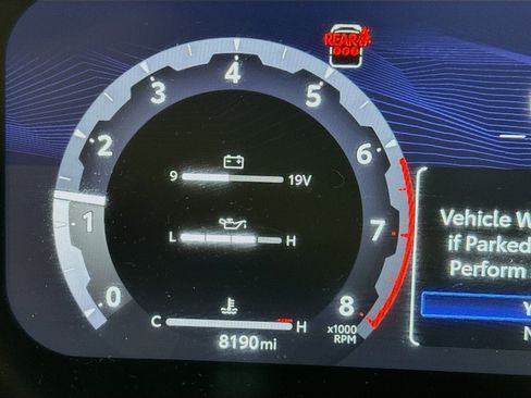 Used 2025 Toyota 4Runner Limited w/ Tow Technology Package image 18