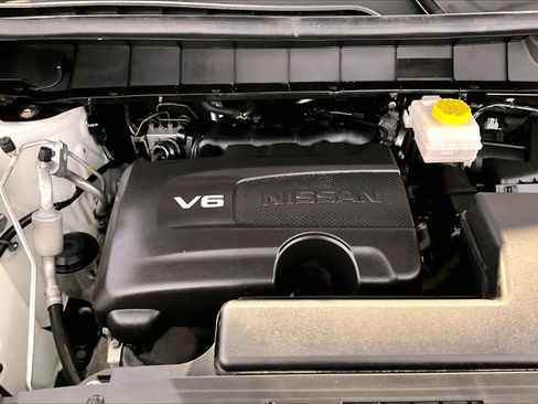 Used 2022 Nissan Pathfinder SL w/ SL Black Package image 59