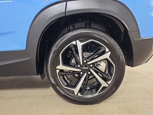 Certified 2023 Chevrolet TrailBlazer RS w/ Sun and Liftgate Package image 41