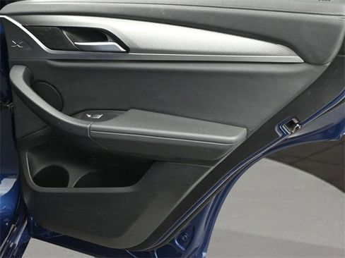 Used 2021 BMW X4 M40i image 17