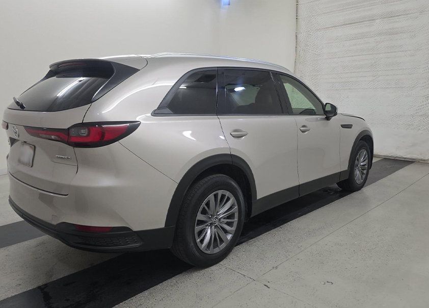 Used 2024 MAZDA CX-90 3.3 Turbo w/ Preferred Package AWD/4WD image 5