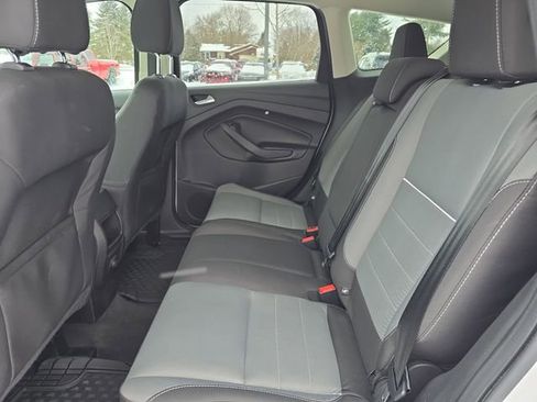 Used 2015 Ford Escape SE image 28