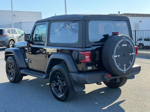Used 2018 Jeep Wrangler Sport image 13