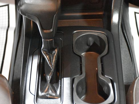 Used 2019 Chevrolet Colorado W/T w/ WT Convenience Package image 18