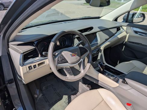 Used 2021 Cadillac XT5 Premium Luxury AWD/4WD image 17