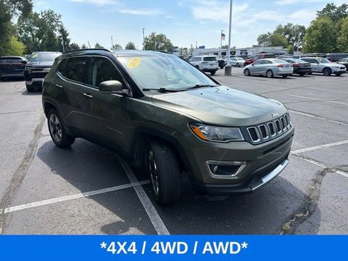 Used 2019 Jeep Compass Limited AWD/4WD image 2