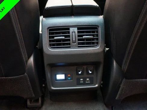 Certified 2022 Nissan Rogue Platinum w/ Head-Up Display Package image 39