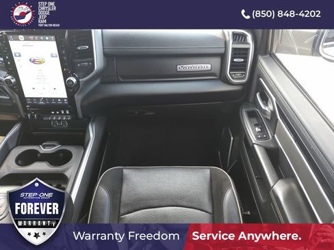 Used 2022 RAM 3500 Laramie AWD/4WD image 15