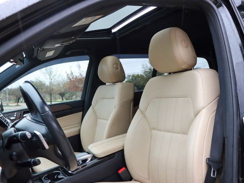 Used 2017 Mercedes-Benz GLS 450 4MATIC image 15