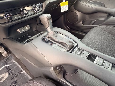 New 2026 Honda HR-V LX image 14