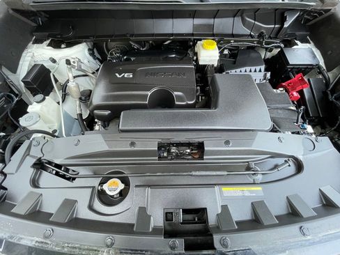 Used 2022 Nissan Pathfinder SV AWD/4WD image 33