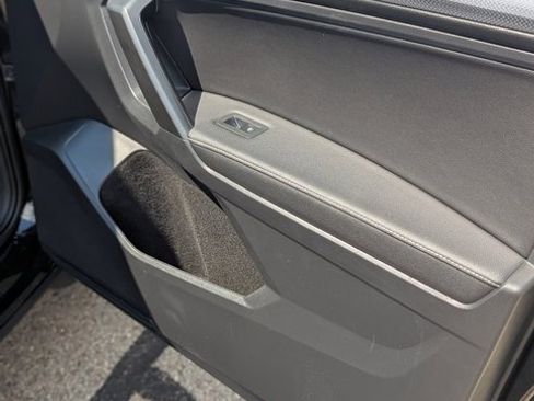 Used 2023 Volkswagen Tiguan S image 5