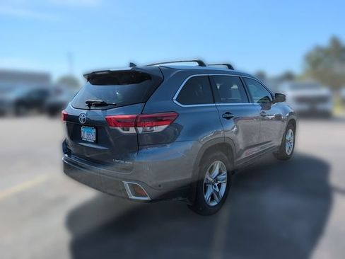 Used 2019 Toyota Highlander Limited AWD/4WD image 3