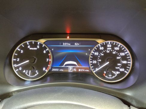 Used 2025 Nissan Sentra SV w/ SV Premium Package FWD image 23